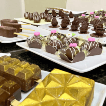 Curso Chocolataria e Confeitaria de Longa Duração 19/05/26 às 09h às 17h